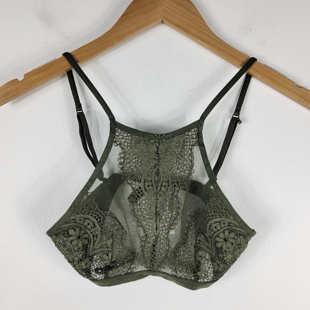 Victoria's Secret Floral Lace Mesh High Neck Convertible Racerback Brallete